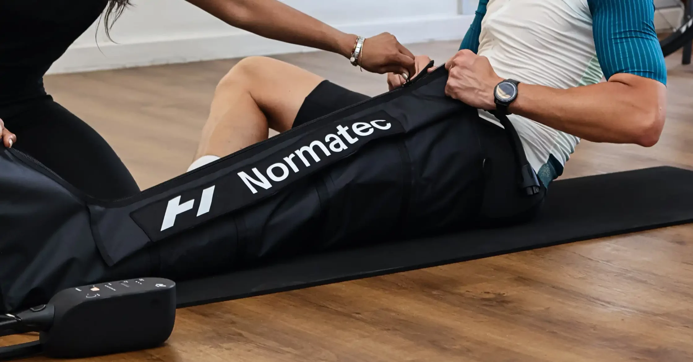 bodytec hyper ice recovery zone compression therapy 013